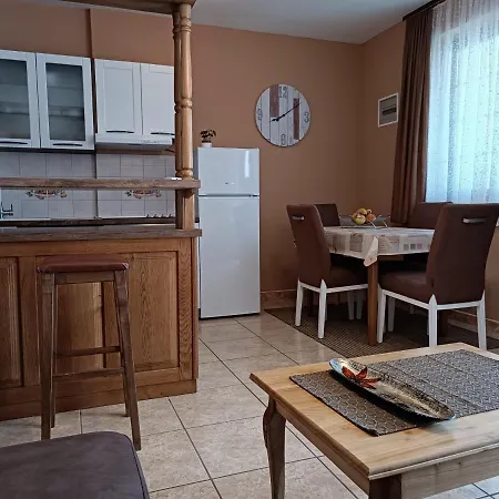 Ivicek Apartman