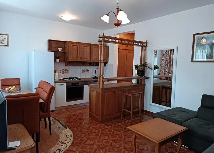 Ivicek * Πόρετς